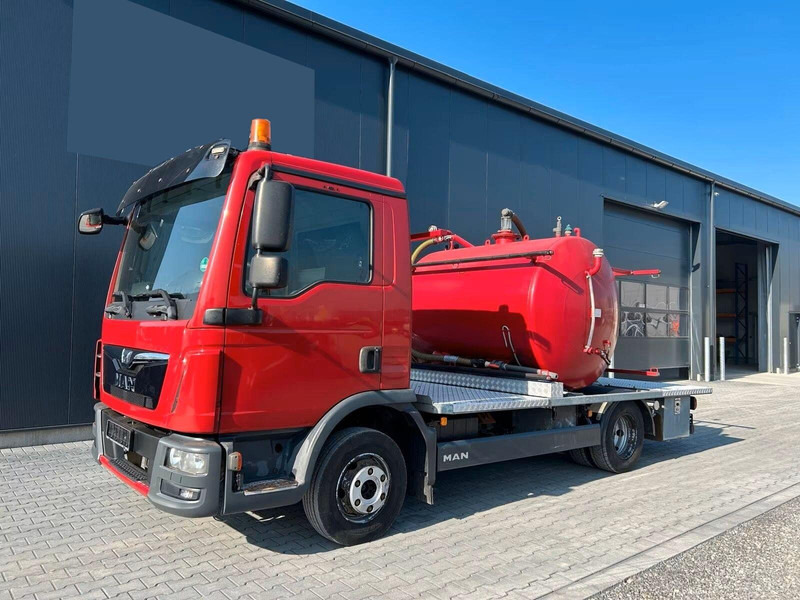 MAN TGL 8.180 - Vacuum truck - Limpieza de alcantarillado: foto 1 MAN TGL 8.180 - Vacuum truck - Limpieza de alcantarillado: foto 1