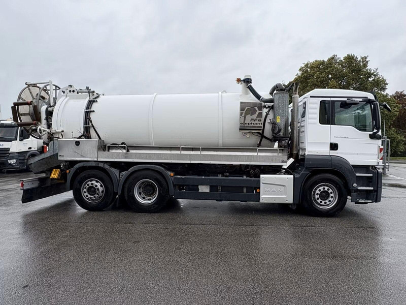 MAN TGS 26.320 - Vacuum truck - Limpieza de alcantarillado: foto 5 MAN TGS 26.320 - Vacuum truck - Limpieza de alcantarillado: foto 5