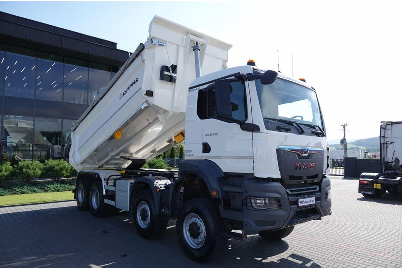 MAN TGS 41.480 / 8x8 / WYWROTKA TYLNOZSYP / MANUAL / FABRYCZNIE NOWY - Camión volquete: foto 3 MAN TGS 41.480 / 8x8 / WYWROTKA TYLNOZSYP / MANUAL / FABRYCZNIE NOWY - Camión volquete: foto 3