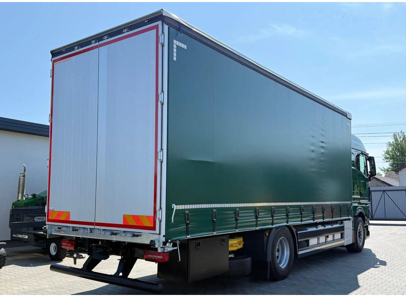 MAN TGX 18.470 - Curtain side - Camión lona: foto 5 MAN TGX 18.470 - Curtain side - Camión lona: foto 5