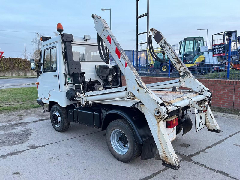 MULTICAR M26 Profi Line - Skip loader truck - Camión portacontenedor de cadenas: foto 4 MULTICAR M26 Profi Line - Skip loader truck - Camión portacontenedor de cadenas: foto 4