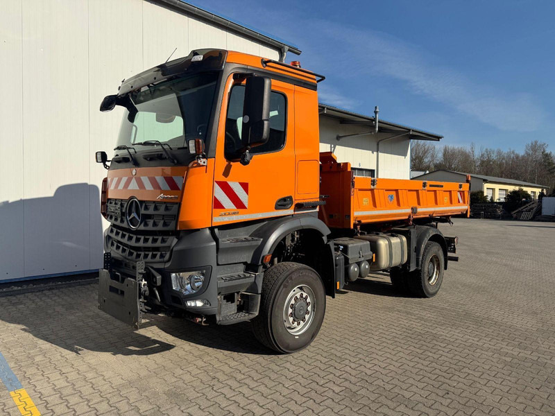 Mercedes-Benz 2036 AK 4x4 3-Way Meiller Tipper Crane HIAB XS088BS-2HiDuo - Camión volquete, Camión grúa: foto 1 Mercedes-Benz 2036 AK 4x4 3-Way Meiller Tipper Crane HIAB XS088BS-2HiDuo - Camión volquete, Camión grúa: foto 1