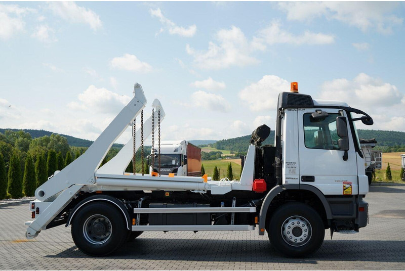 Mercedes-Benz ACTROS 1836 / 4X2 / BRAMOWIEC / PALFINGER M12T / EURO 6 / SPROW - Camión portacontenedor de cadenas: foto 5 Mercedes-Benz ACTROS 1836 / 4X2 / BRAMOWIEC / PALFINGER M12T / EURO 6 / SPROW - Camión portacontenedor de cadenas: foto 5