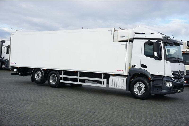 Mercedes-Benz ANTOS / 2535 / EURO 6 / CHŁODNIA + WINDA / 23 PALETY / OŚ SKRĘTN - Camión frigorífico: foto 4 Mercedes-Benz ANTOS / 2535 / EURO 6 / CHŁODNIA + WINDA / 23 PALETY / OŚ SKRĘTN - Camión frigorífico: foto 4