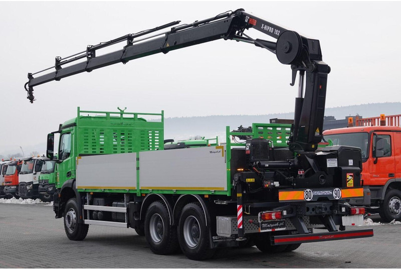 Mercedes-Benz AROCS 2636 / 6x4 / SKRZYNIOWY- 6,5 M / + HDS HIAB 4x wysów: 13 m - Camión caja abierta, Camión grúa: foto 4 Mercedes-Benz AROCS 2636 / 6x4 / SKRZYNIOWY- 6,5 M / + HDS HIAB 4x wysów: 13 m - Camión caja abierta, Camión grúa: foto 4