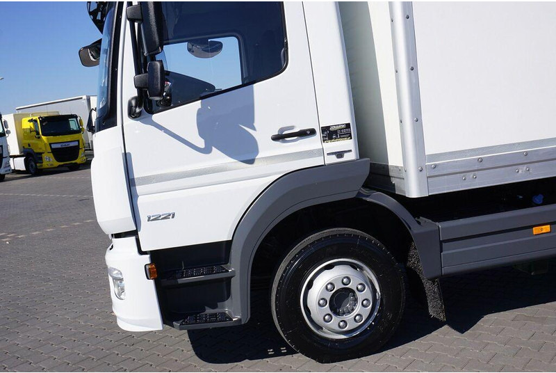 Camión caja cerrada Mercedes-Benz ATEGO / 1221 / ACC / EURO 6 / KONTENER + WINDA / 17 PALET: foto 18