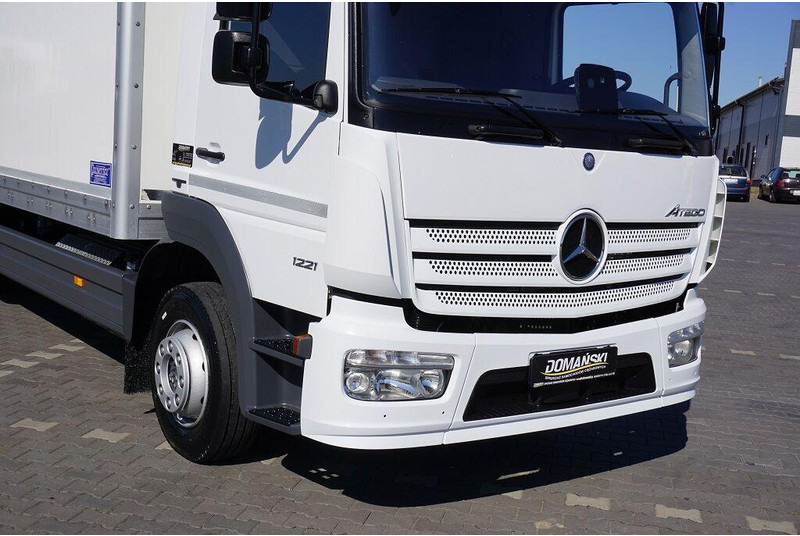 Camión caja cerrada Mercedes-Benz ATEGO / 1221 / ACC / EURO 6 / KONTENER + WINDA / 17 PALET: foto 20