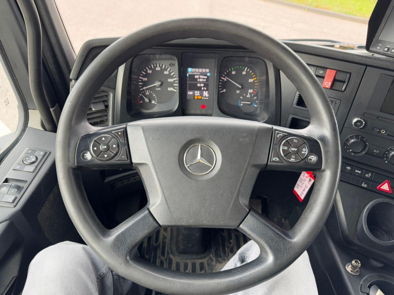 Camión chasis Mercedes-Benz Antos 2540: foto 19