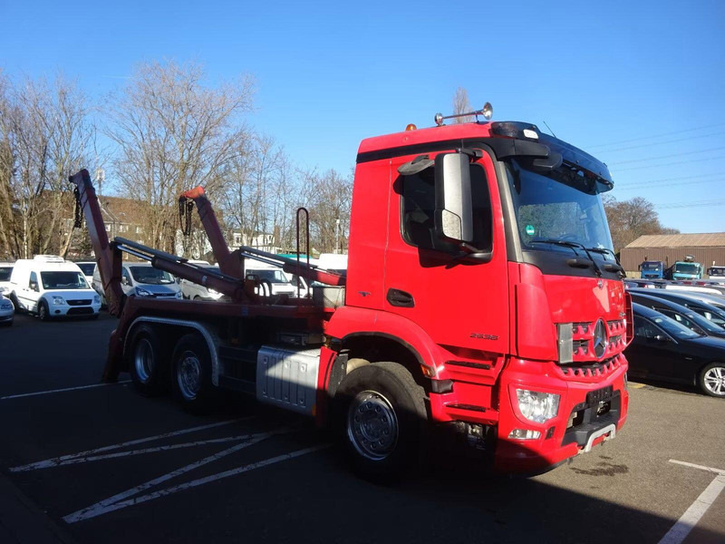 Mercedes-Benz Arocs 2536 - Meiller AK 16 MT Absetzkipper - Camión portacontenedor de cadenas: foto 2 Mercedes-Benz Arocs 2536 - Meiller AK 16 MT Absetzkipper - Camión portacontenedor de cadenas: foto 2