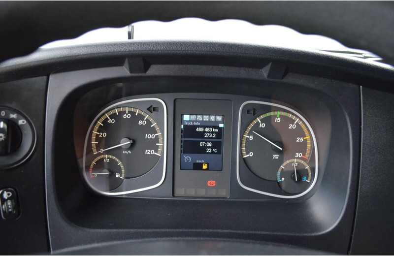 Camión frigorífico Mercedes-Benz Atego 716 IZOTERMA REFRIGERATOR SIDE DOOR: foto 19 Camión frigorífico Mercedes-Benz Atego 716 IZOTERMA REFRIGERATOR SIDE DOOR: foto 19