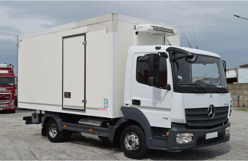 Mercedes-Benz Atego 716 IZOTERMA REFRIGERATOR SIDE DOOR - Camión frigorífico: foto 5 Mercedes-Benz Atego 716 IZOTERMA REFRIGERATOR SIDE DOOR - Camión frigorífico: foto 5