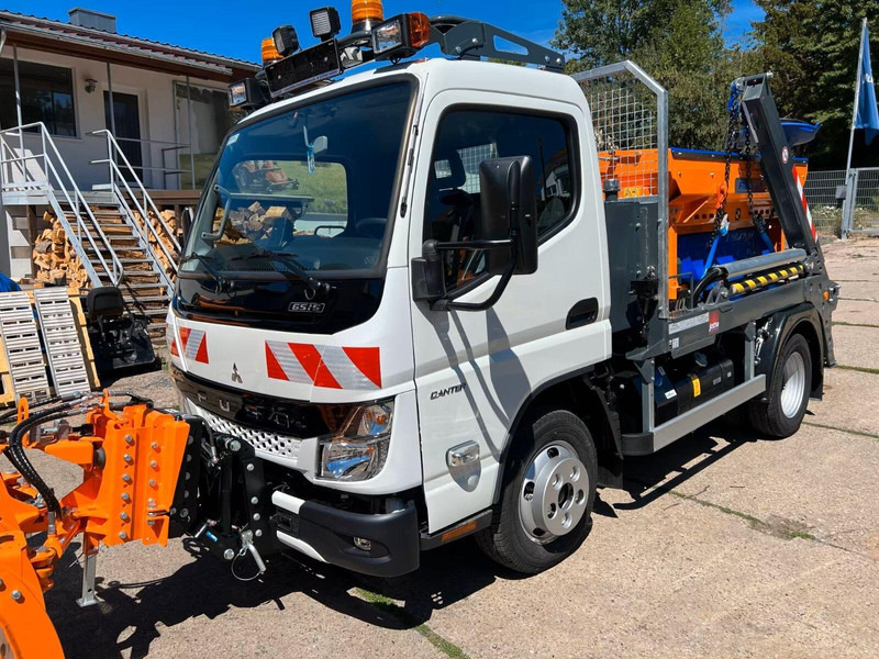 Mitsubishi Fuso Canter 6S15 - Skip loader truck - Camión portacontenedor de cadenas: foto 1 Mitsubishi Fuso Canter 6S15 - Skip loader truck - Camión portacontenedor de cadenas: foto 1