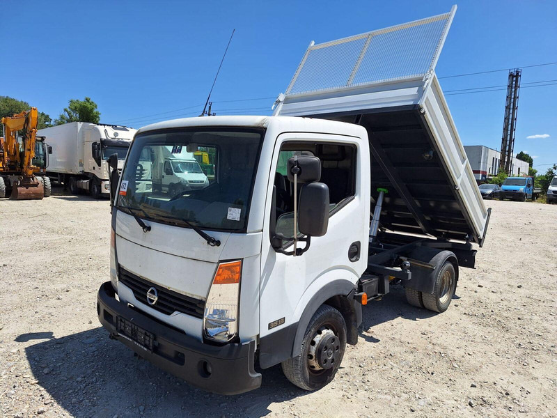 Nissan Cabstar 2,5 TDi - 3 sided Tipper - Furgoneta basculante: foto 2 Nissan Cabstar 2,5 TDi - 3 sided Tipper - Furgoneta basculante: foto 2