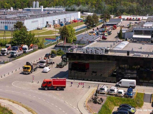 Renault MIDLUM 4x4 DOKA Brigade Double Cabin Camper - Camión chasis, Camión grúa: foto 2 Renault MIDLUM 4x4 DOKA Brigade Double Cabin Camper - Camión chasis, Camión grúa: foto 2