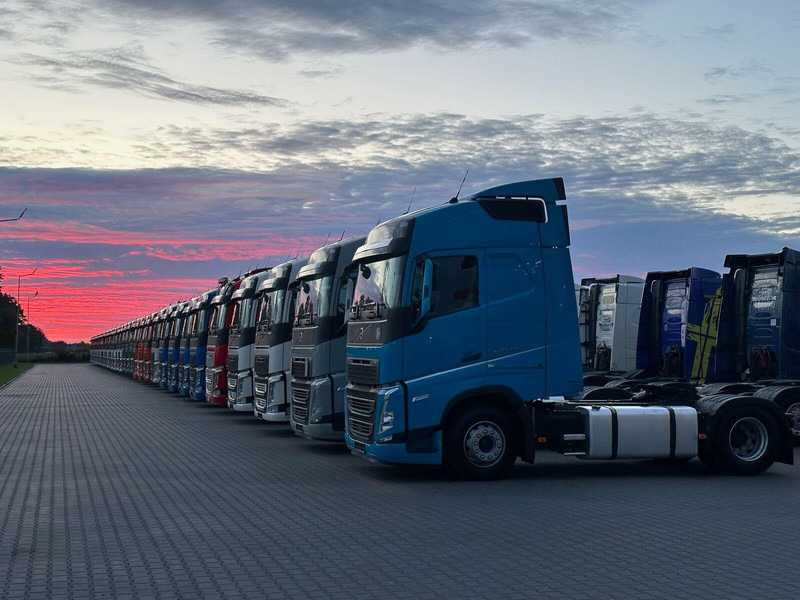 Semirremolque silo para transporte de cemento SPITZER CEMENTONACZEPA / 37 000 L / SILOS / 3 KOMORY / OSIE SAF: foto 20