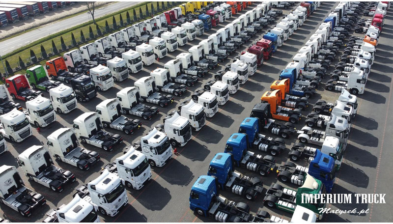 Semirremolque silo para transporte de cemento SPITZER CEMENTONACZEPA / 37 000 L / SILOS / 3 KOMORY / OSIE SAF: foto 17