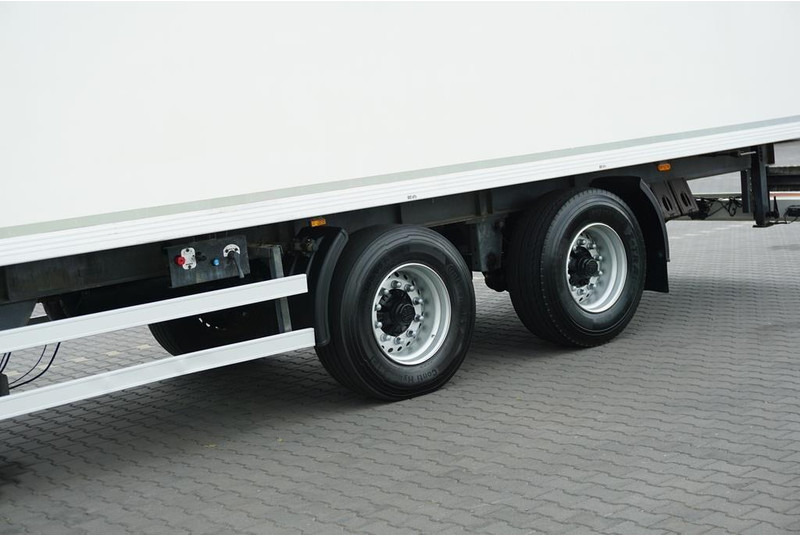 Remolque frigorífico SVAN TANDEM / IZOTERMA / DŁ. 7,35 M / DOPPELSTOCK / 18 PALET: foto 8 Remolque frigorífico SVAN TANDEM / IZOTERMA / DŁ. 7,35 M / DOPPELSTOCK / 18 PALET: foto 8