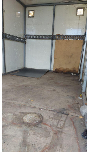 Leasing de Toyota Dyna 150 3,0 D - Koffer Toyota Dyna 150 3,0 D - Koffer: foto 6 Leasing de Toyota Dyna 150 3,0 D - Koffer Toyota Dyna 150 3,0 D - Koffer: foto 6