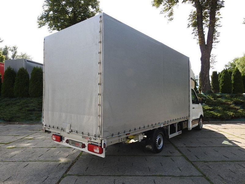 Volkswagen CRAFTER PLANDEKA 10 PALET WEBASTO TEMPOMAT KLIMATYZACJA LEDY 18 - Camión caja cerrada: foto 3 Volkswagen CRAFTER PLANDEKA 10 PALET WEBASTO TEMPOMAT KLIMATYZACJA LEDY 18 - Camión caja cerrada: foto 3