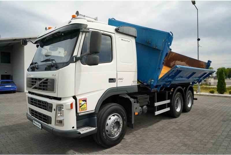 Leasing de Volvo FM 360 / 6x4 / WYWROTKA DWUSTRONNA / HYDROBURTA / MANUAL / SPROW Volvo FM 360 / 6x4 / WYWROTKA DWUSTRONNA / HYDROBURTA / MANUAL / SPROW: foto 11 Leasing de Volvo FM 360 / 6x4 / WYWROTKA DWUSTRONNA / HYDROBURTA / MANUAL / SPROW Volvo FM 360 / 6x4 / WYWROTKA DWUSTRONNA / HYDROBURTA / MANUAL / SPROW: foto 11