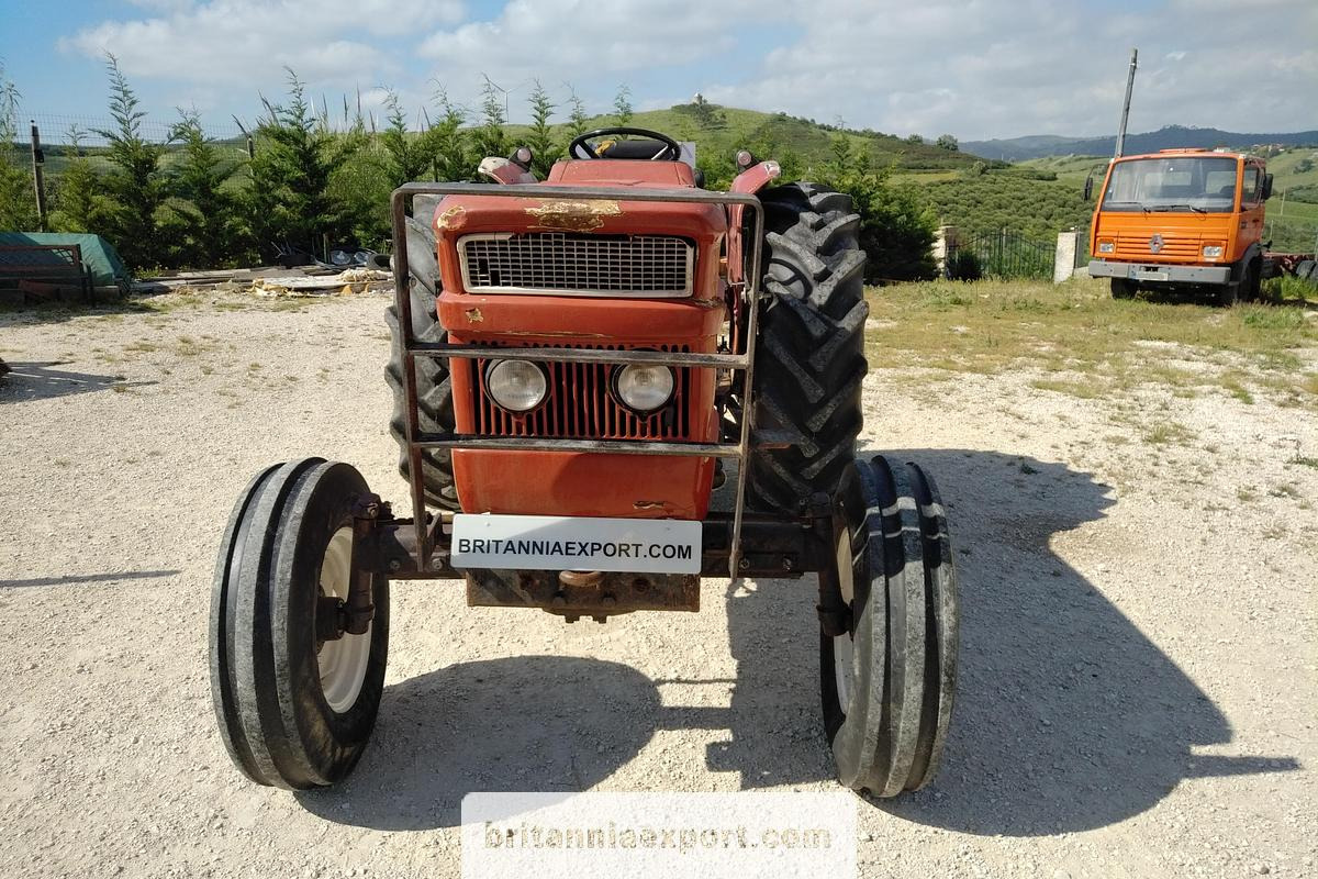 FIAT 640 Farm Tractor with Power Steering - Tractor: foto 2 FIAT 640 Farm Tractor with Power Steering - Tractor: foto 2