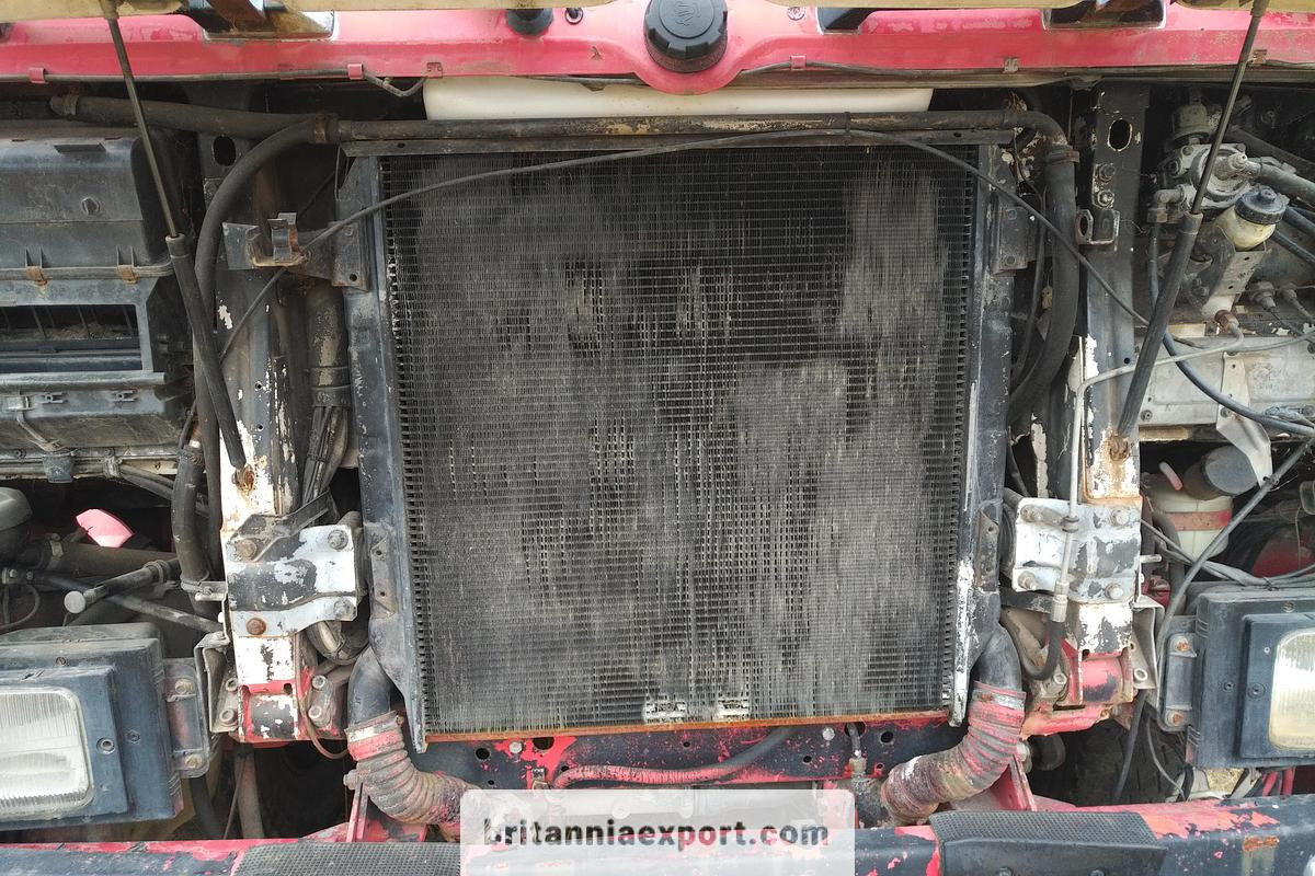 SCANIA P 92H | 6x2 10 tyres | On springs | Manual Pump | 26 ton - Camión lona: foto 4 SCANIA P 92H | 6x2 10 tyres | On springs | Manual Pump | 26 ton - Camión lona: foto 4