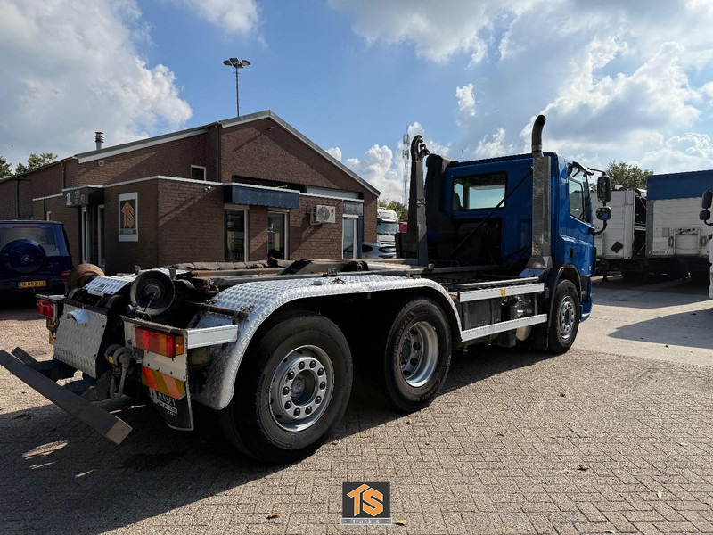 DAF FAN CF75 310 - AUTOMATIC - E4 - NL TOP TRUCK - TUV 2/26 - Camión portacontenedore/ Intercambiable: foto 4 DAF FAN CF75 310 - AUTOMATIC - E4 - NL TOP TRUCK - TUV 2/26 - Camión portacontenedore/ Intercambiable: foto 4