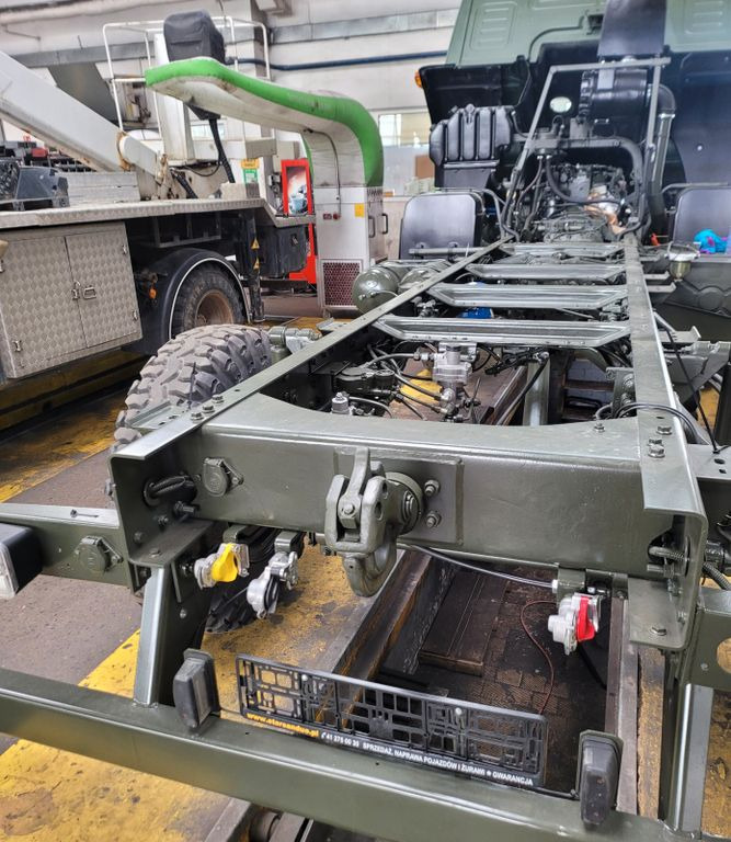 Camión chasis MAN 4x4 OFF ROAD CAMPER CHASSIS RAILY: foto 10 Camión chasis MAN 4x4 OFF ROAD CAMPER CHASSIS RAILY: foto 10