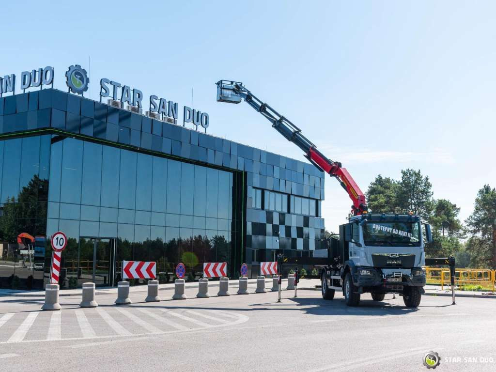 MAN TGM 18.320 4x4 PALFINGER PK 27002 Basket NEW ! - Camión grúa: foto 2 MAN TGM 18.320 4x4 PALFINGER PK 27002 Basket NEW ! - Camión grúa: foto 2