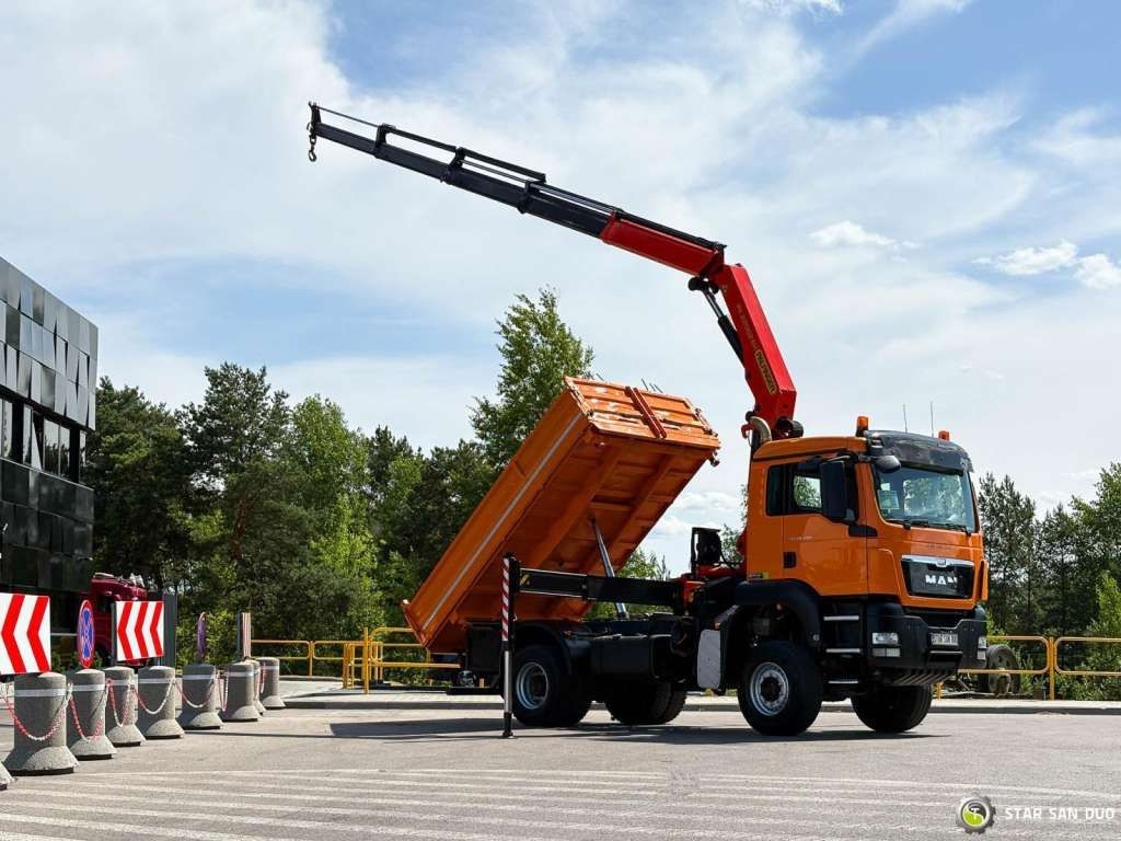 MAN TGS 18.480 4x4 PALFINGER PK 22002 Crane Kipper - Camión grúa: foto 2 MAN TGS 18.480 4x4 PALFINGER PK 22002 Crane Kipper - Camión grúa: foto 2