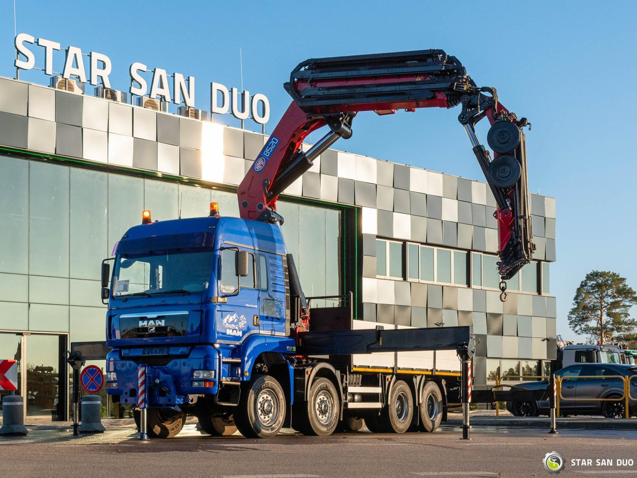 - Camión grúa: foto 1 - Camión grúa: foto 1