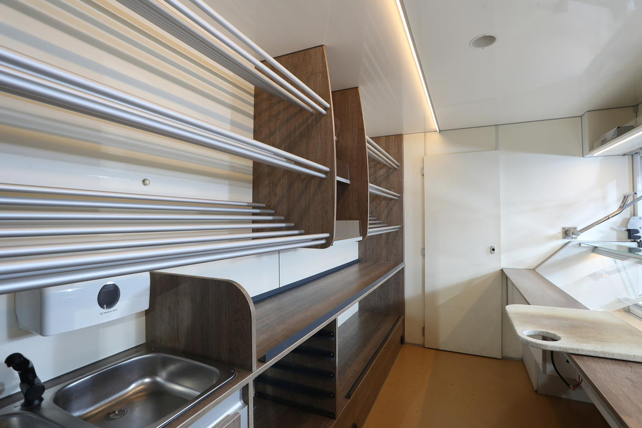 Tourenmobil BORCO HÖHNS - Camión tienda: foto 2 Tourenmobil BORCO HÖHNS - Camión tienda: foto 2