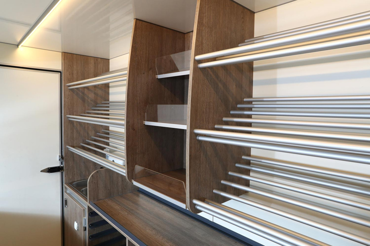 Tourenmobil BORCO HÖHNS - Camión tienda: foto 4 Tourenmobil BORCO HÖHNS - Camión tienda: foto 4