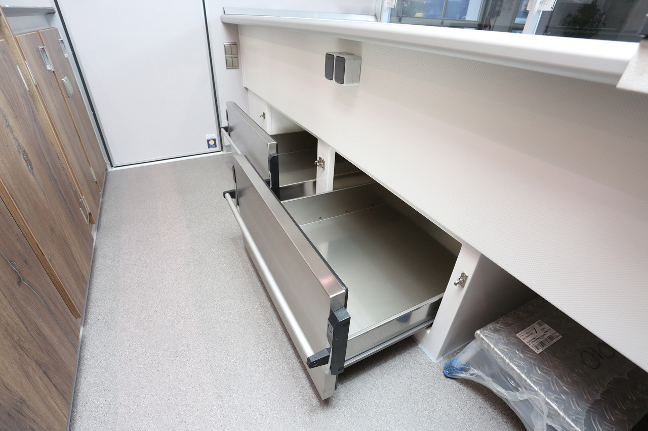 Verkaufsanhänger BORCO HÖHNS - Remolque venta ambulante: foto 4 Verkaufsanhänger BORCO HÖHNS - Remolque venta ambulante: foto 4