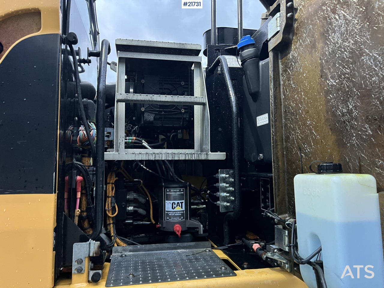 Excavadora de ruedas CAT M318F Hjulmaskin m/ oilquick og tannskuffe: foto 12 Excavadora de ruedas CAT M318F Hjulmaskin m/ oilquick og tannskuffe: foto 12