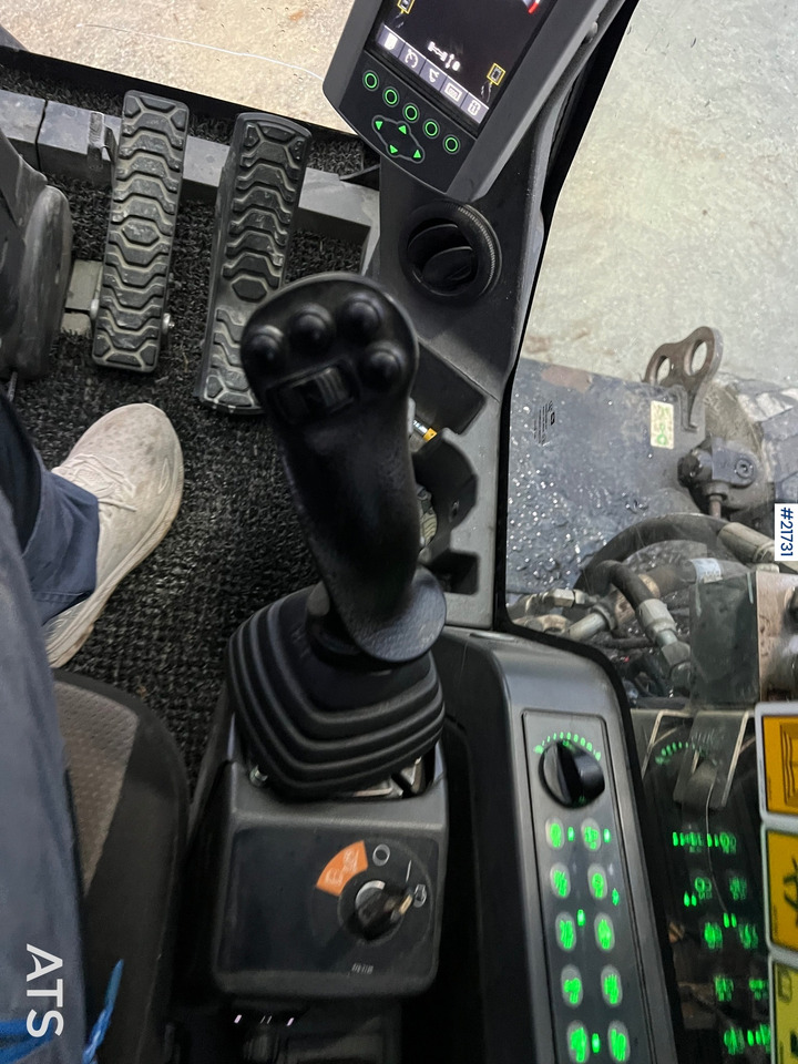 Excavadora de ruedas CAT M318F Hjulmaskin m/ oilquick og tannskuffe: foto 36 Excavadora de ruedas CAT M318F Hjulmaskin m/ oilquick og tannskuffe: foto 36