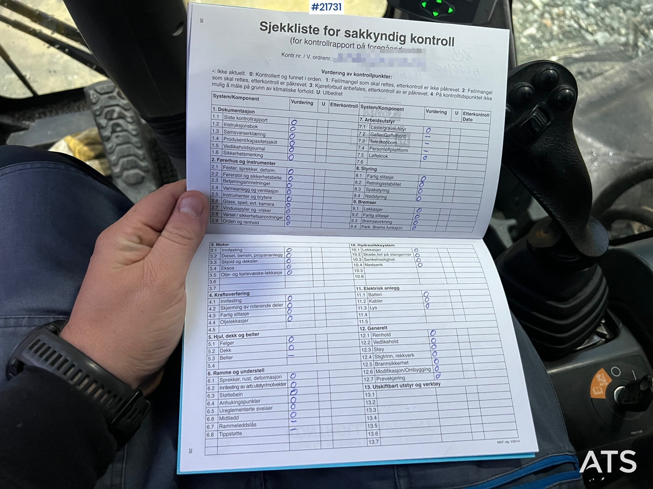 Excavadora de ruedas CAT M318F Hjulmaskin m/ oilquick og tannskuffe: foto 46 Excavadora de ruedas CAT M318F Hjulmaskin m/ oilquick og tannskuffe: foto 46