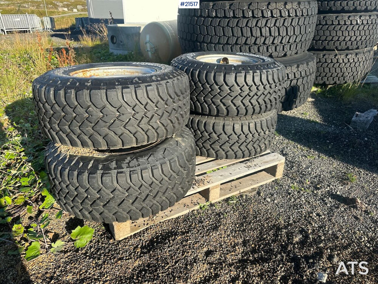 Hankook Dynapro MT dekk til wille hjullaster - Neumático para Maquinaria de construcción: foto 3 Hankook Dynapro MT dekk til wille hjullaster - Neumático para Maquinaria de construcción: foto 3