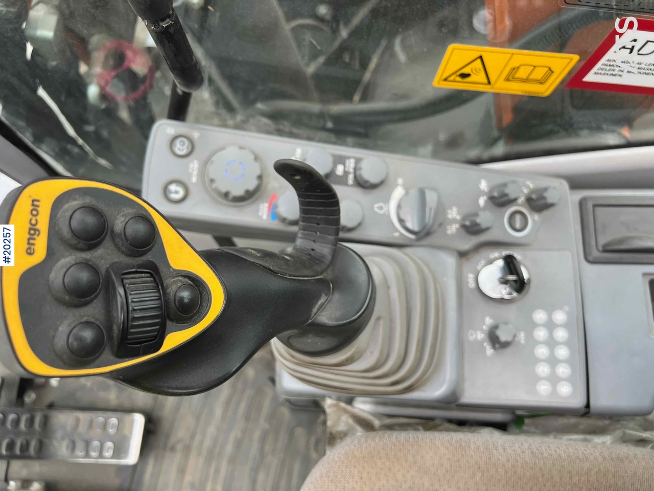 Excavadora Hitachi ZX85 US-6: foto 16