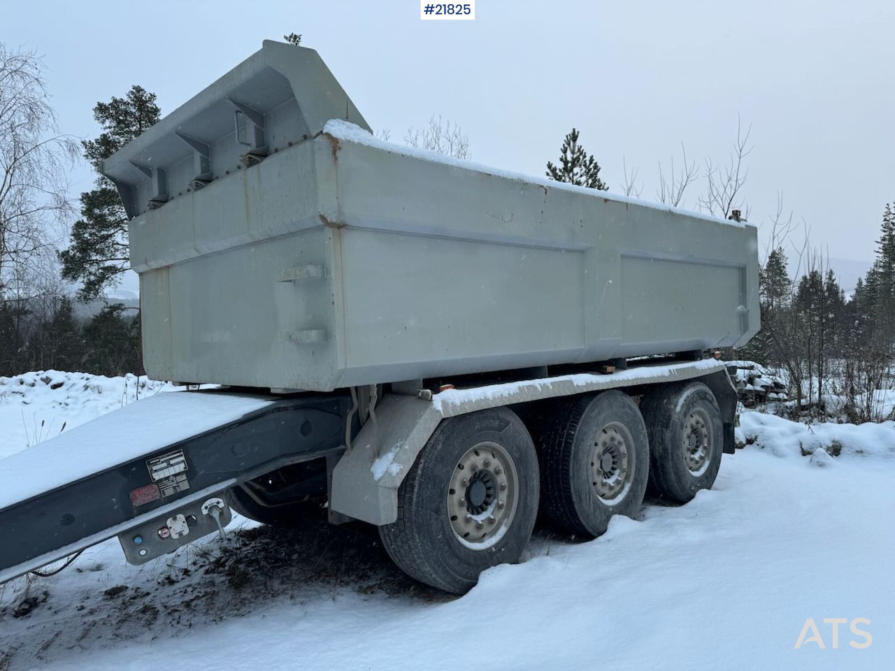 Istrail trippelkjerre - Remolque volquete: foto 2 Istrail trippelkjerre - Remolque volquete: foto 2