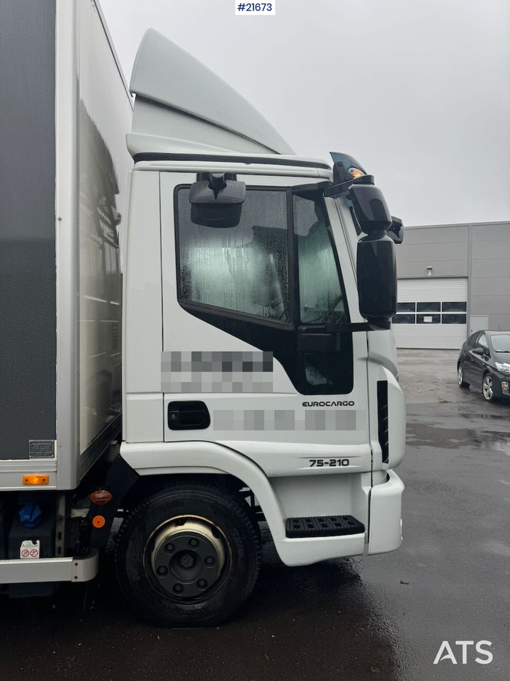 Camión caja cerrada Iveco 75E-210 4x2 skapbil m/ lift SE VIDEO: foto 20 Camión caja cerrada Iveco 75E-210 4x2 skapbil m/ lift SE VIDEO: foto 20