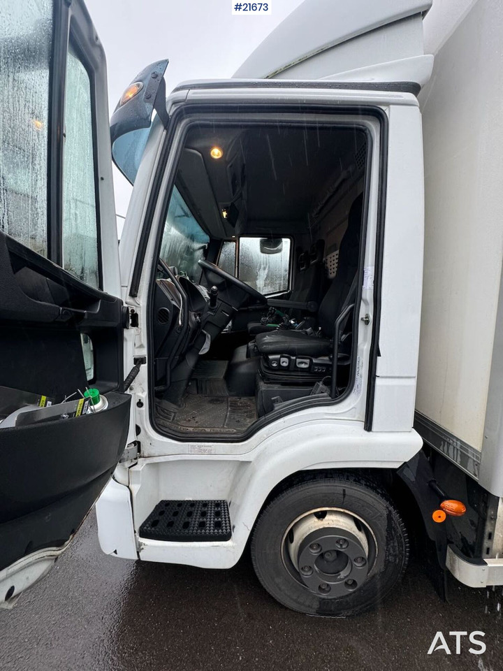 Camión caja cerrada Iveco 75E-210 4x2 skapbil m/ lift SE VIDEO: foto 23 Camión caja cerrada Iveco 75E-210 4x2 skapbil m/ lift SE VIDEO: foto 23