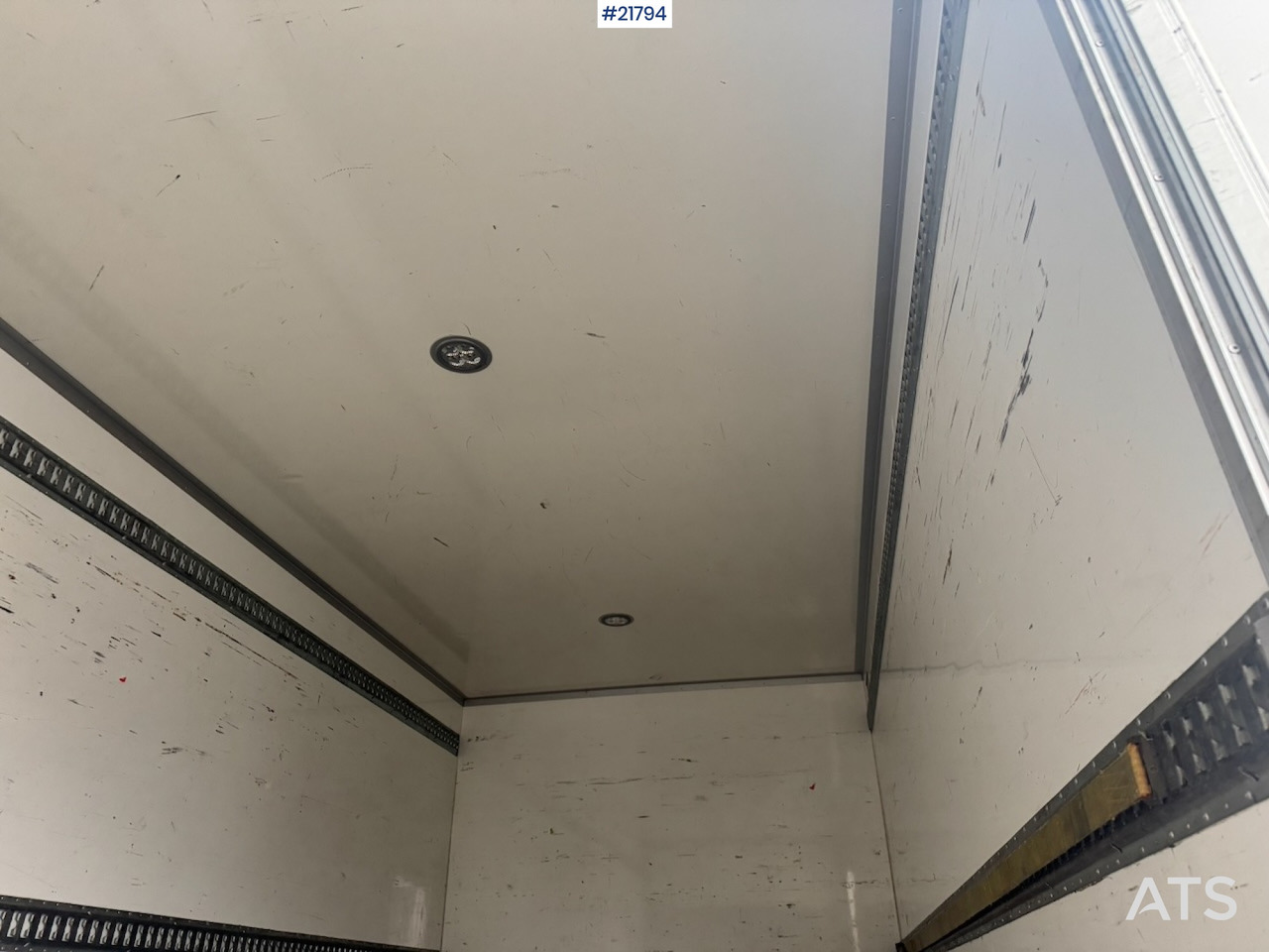 Camión caja cerrada Iveco 75E-210: foto 27 Camión caja cerrada Iveco 75E-210: foto 27