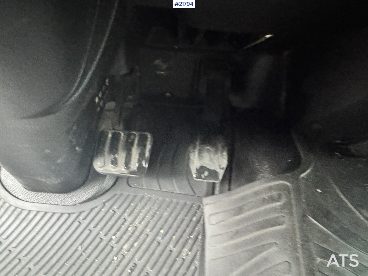 Camión caja cerrada Iveco 75E-210: foto 36 Camión caja cerrada Iveco 75E-210: foto 36