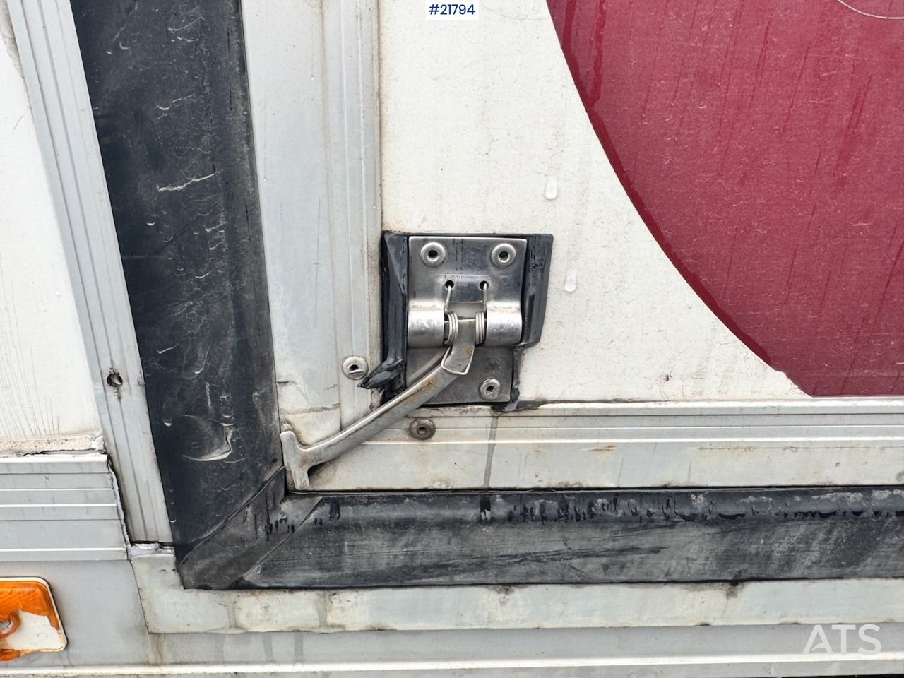 Camión caja cerrada Iveco 75E-210: foto 23 Camión caja cerrada Iveco 75E-210: foto 23