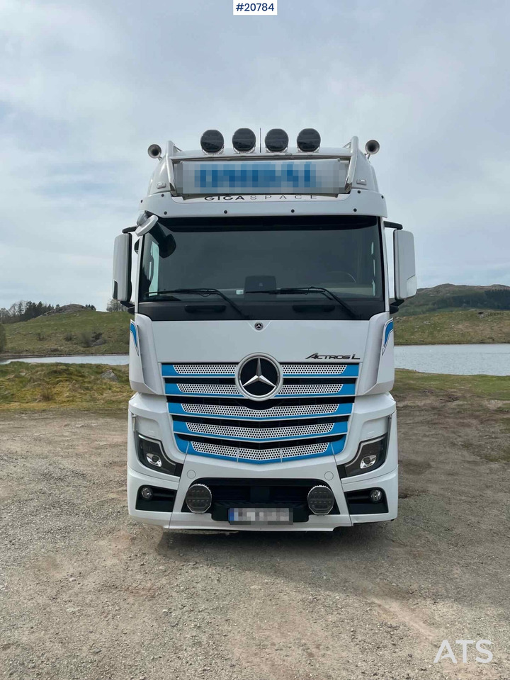 Mercedes Actros - Camión caja cerrada: foto 3 Mercedes Actros - Camión caja cerrada: foto 3