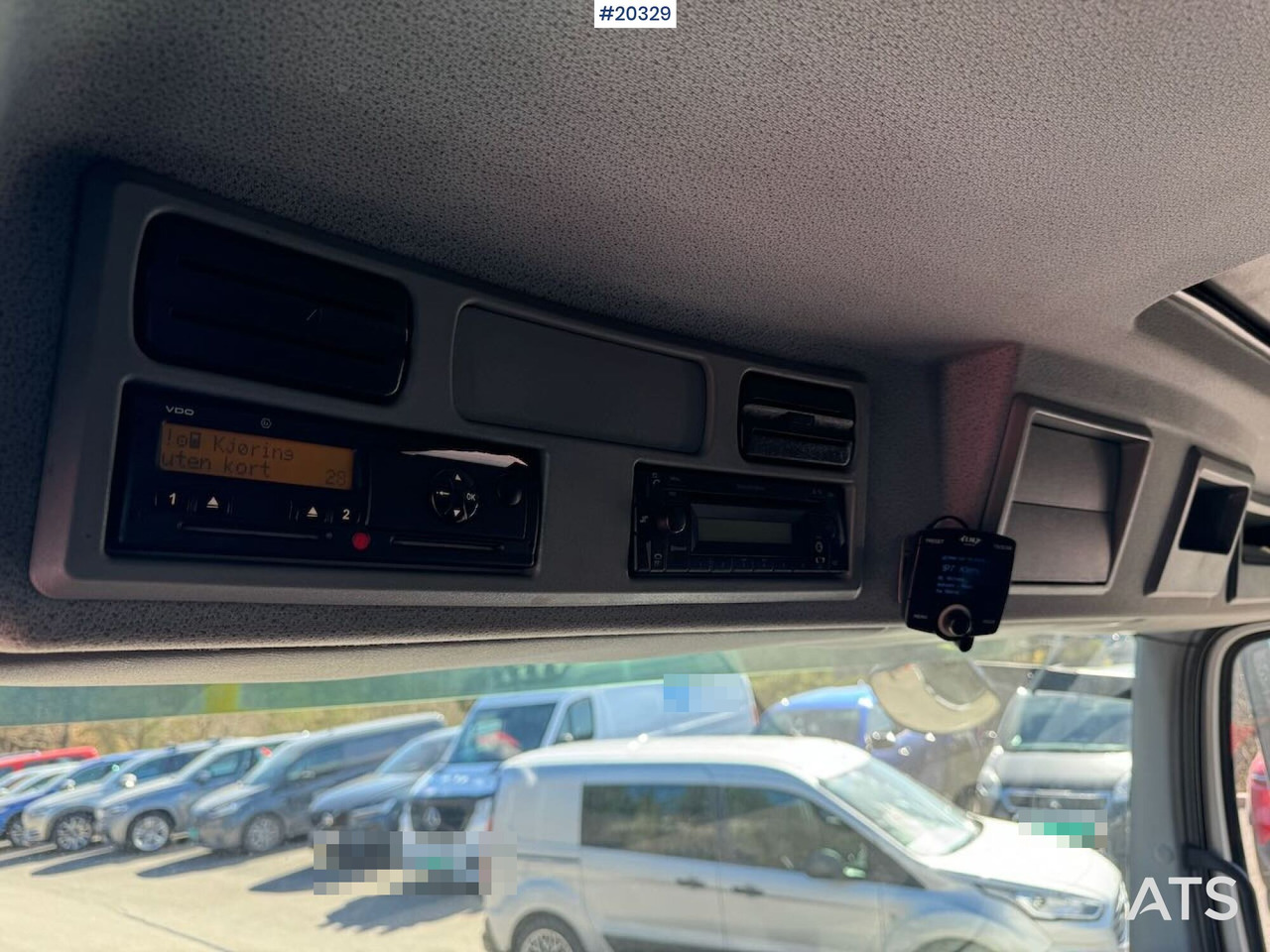 Camión caja cerrada Mercedes Atego 1524: foto 36