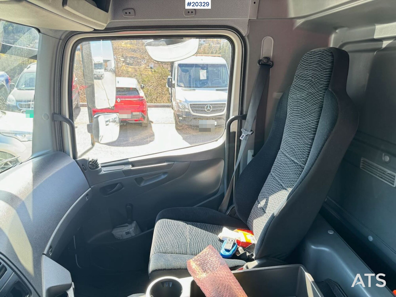 Camión caja cerrada Mercedes Atego 1524: foto 35