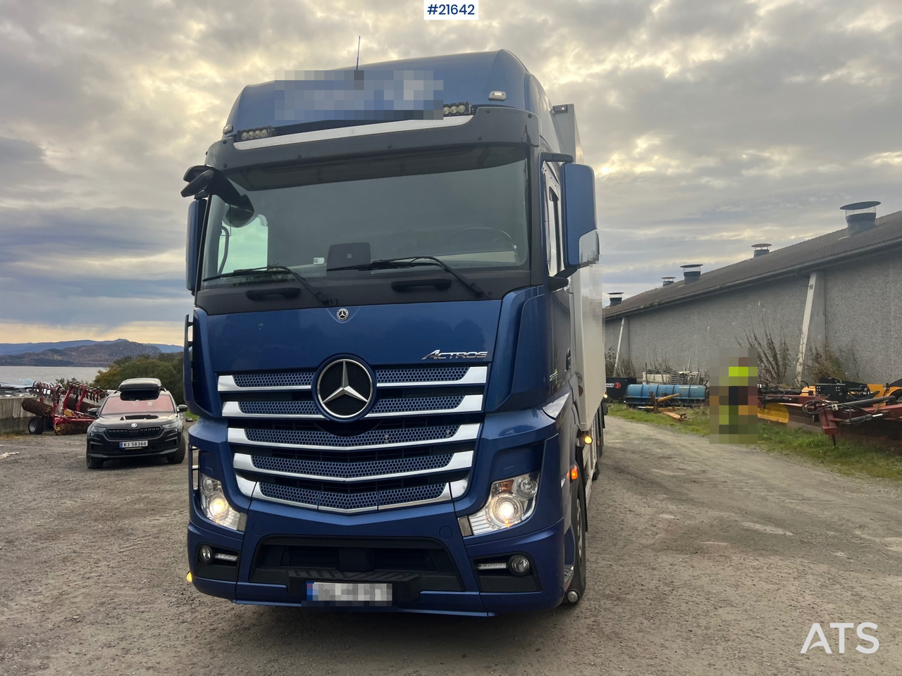 Mercedes-Benz Actrox 6x2 skapbil m/ kjøl/frys aggregat - Camión caja cerrada: foto 3 Mercedes-Benz Actrox 6x2 skapbil m/ kjøl/frys aggregat - Camión caja cerrada: foto 3