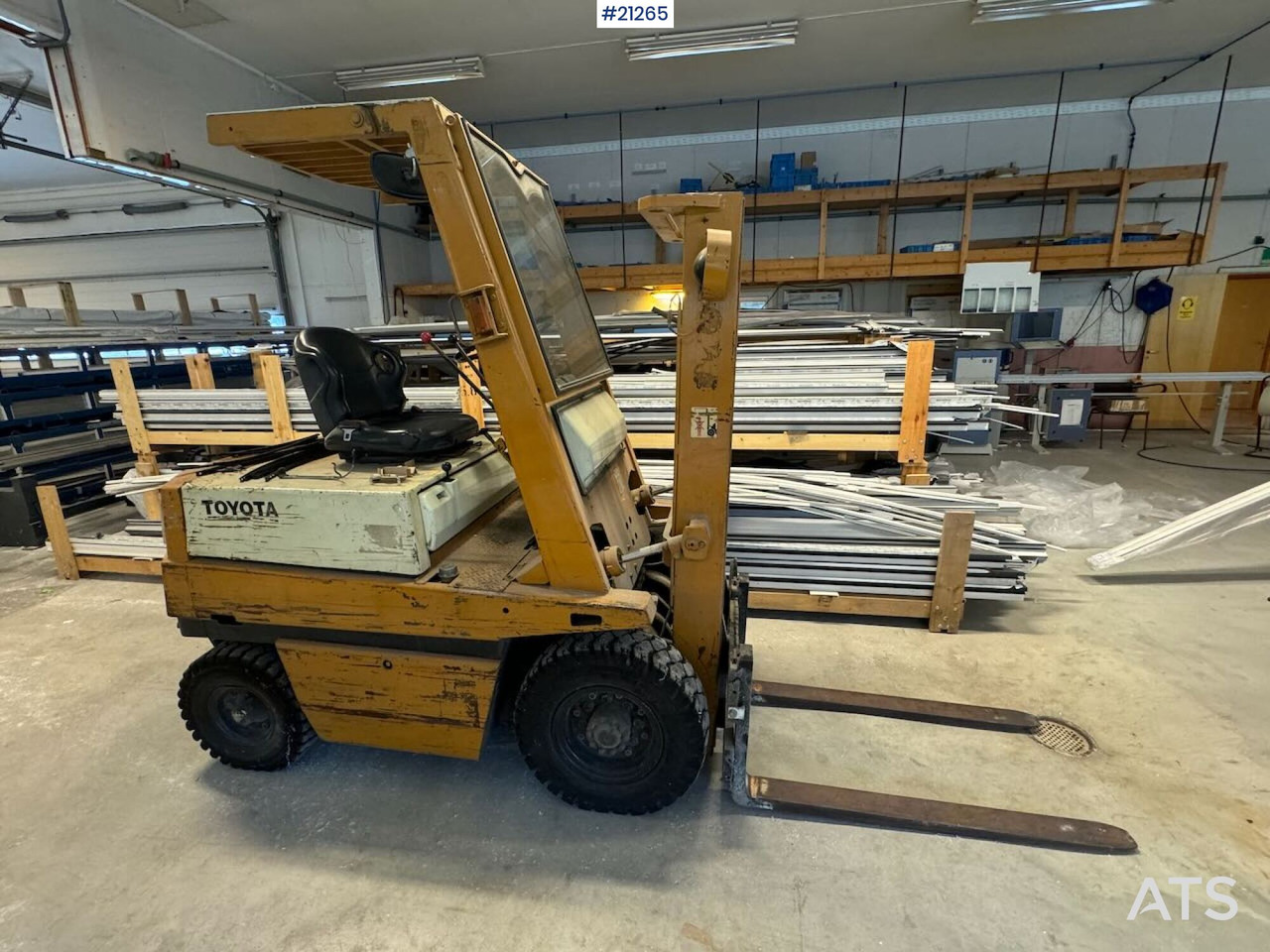 Toyota 3FB25 - Carretilla elevadora eléctrica: foto 2 Toyota 3FB25 - Carretilla elevadora eléctrica: foto 2